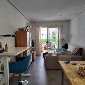 https://apartamento-muy-cuco-con-jardn-y-2-habitaciones.es-andalucia.com